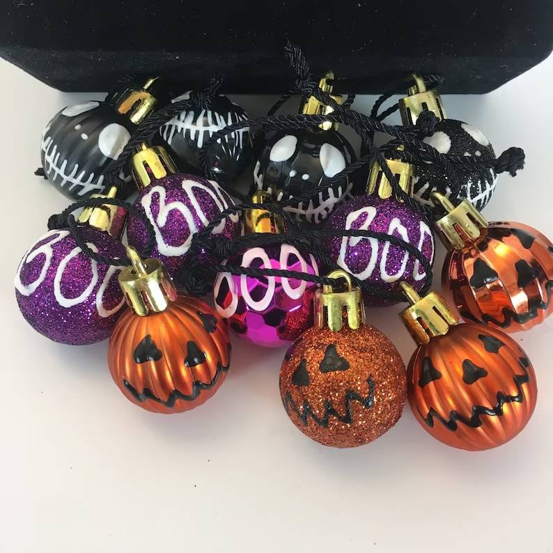 12 Halloween Ornaments, Spooky Home Decor