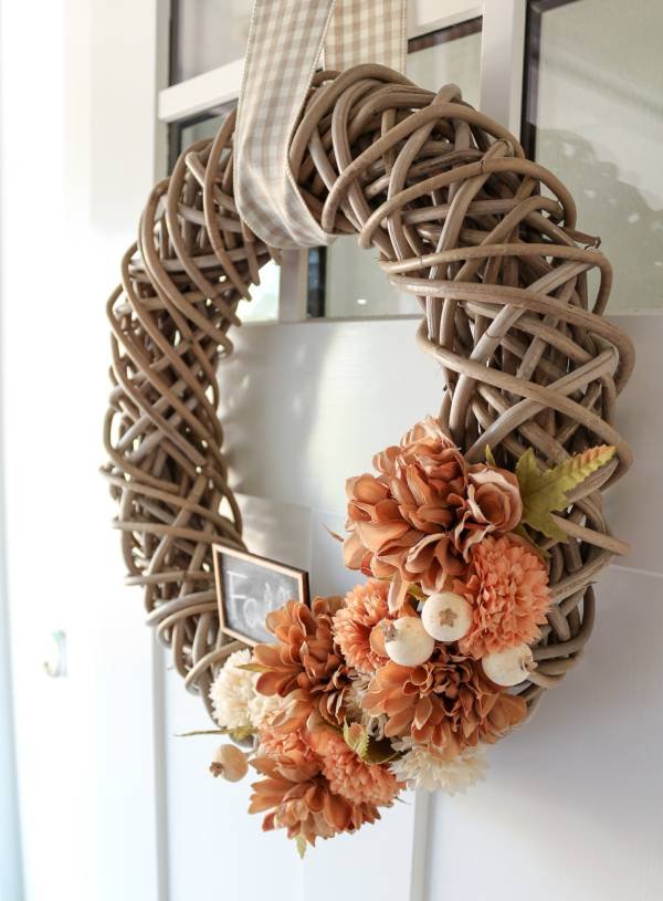 Ideas for Fall Wreath with Flowers 