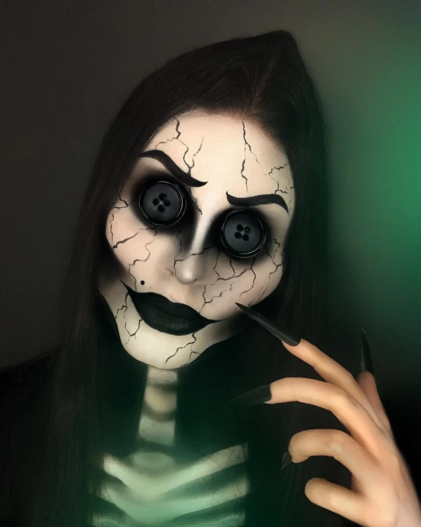 scary makeup look