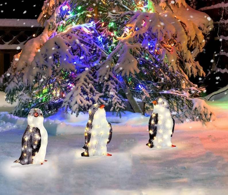 Lighted Penguin Christmas Decor Set 