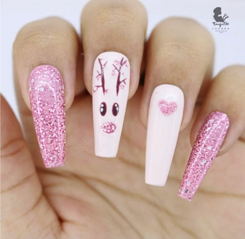 Reindeer Nail Pink Glitter Heart Christmas