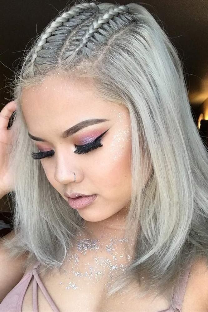 Blonde hairstyle with Glitter and Braids for Christmas 