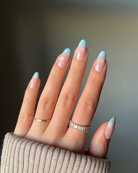 blue snowflakes tip nails
