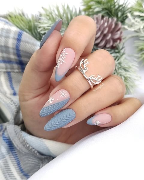 blue snowflake nails