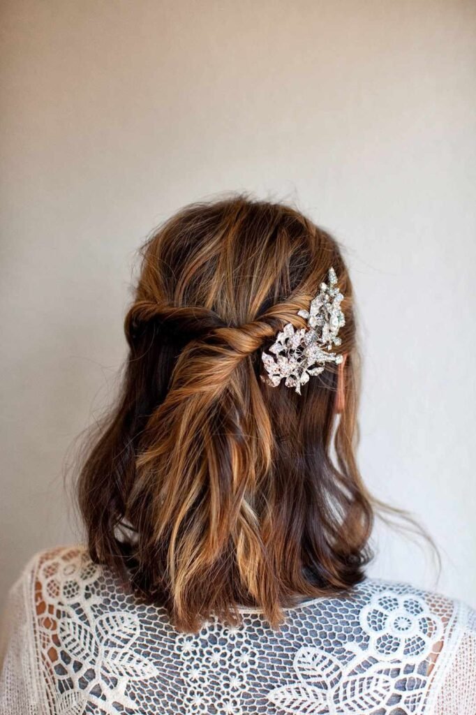 Easy Christmas Hairstyle with Accessory 
