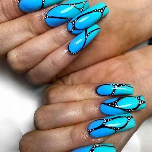 blue ombre nails