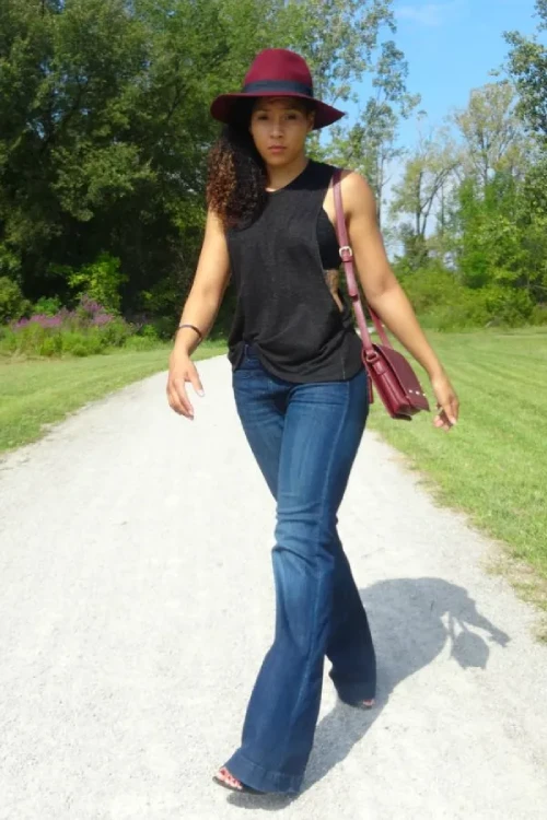 Flare-Jeans-Outfit-Idea- with sleeveless black shirt summer look