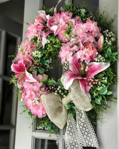 Cute Pink Caffco Flowers Wreath Design