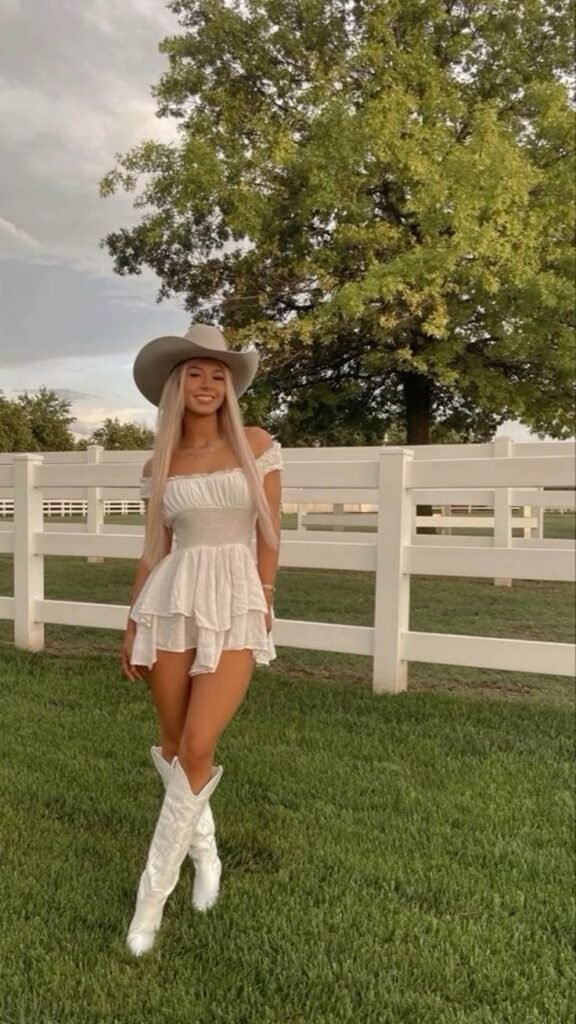cowgirl core aesthetic outfit