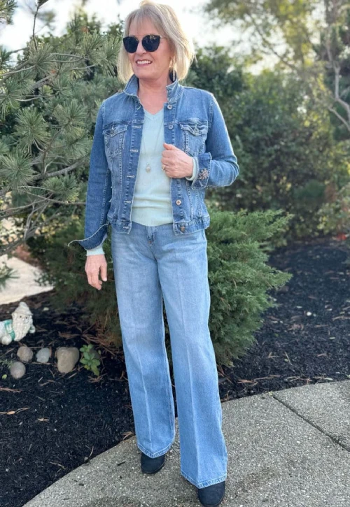 Blue jeans jacket full outfit idea Jeans for Women Over 50
