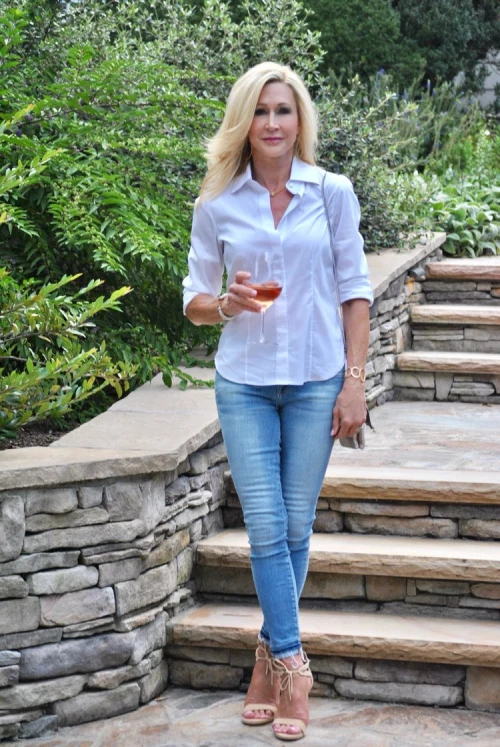 Plain white shirt, heels with Jeans for Women Over 50