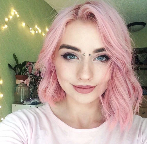 Pink Hairstyles for Medium Hair