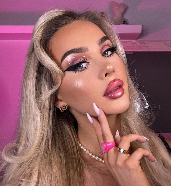 Barbie Makeup Inspired Looks You Want To Try