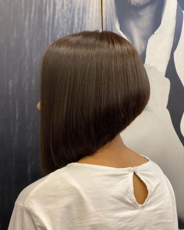 Long Stacked Haircut With Graduation
