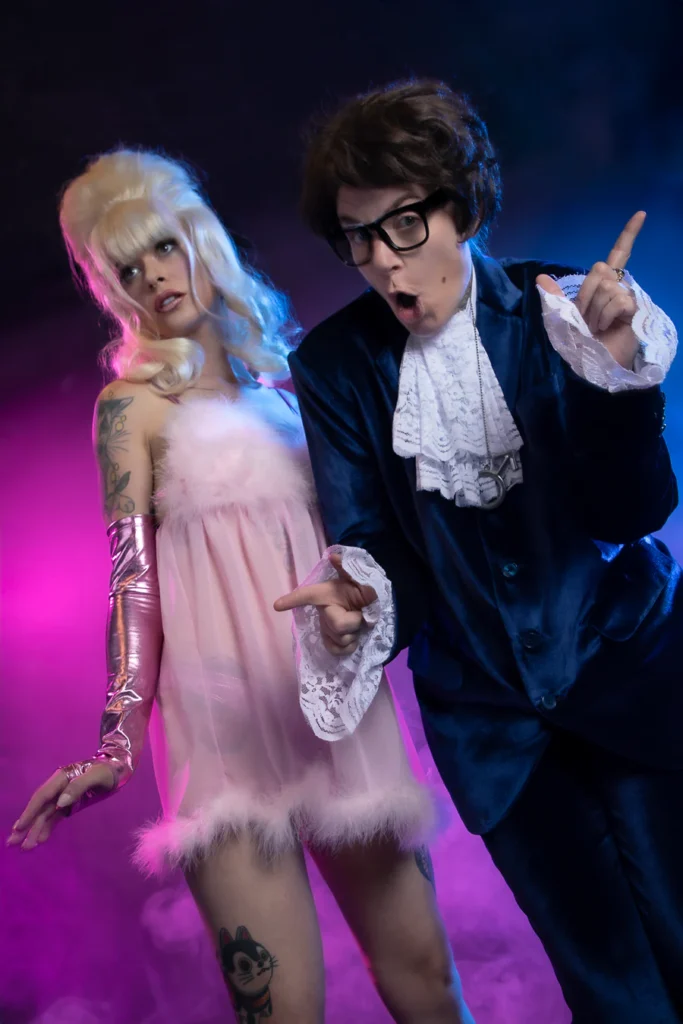 Austin Powers Couples Halloween Costumes