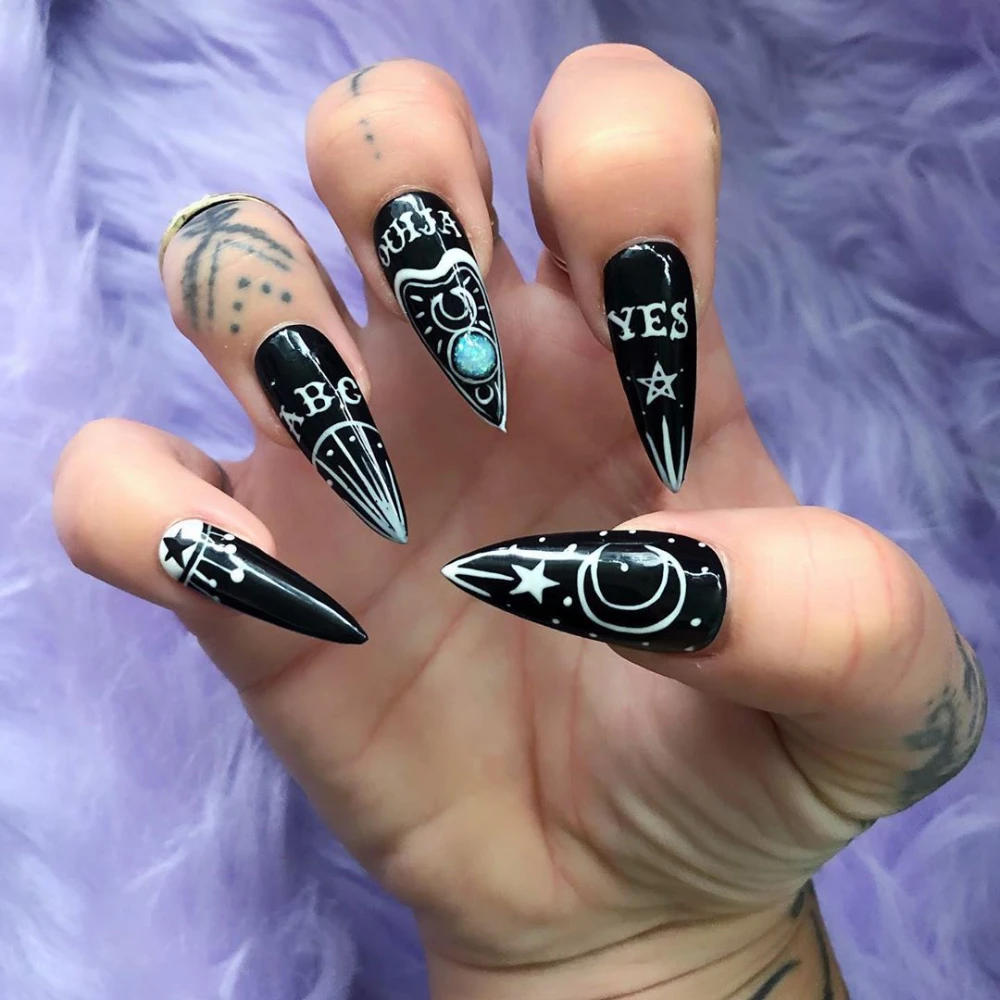 Black and White Long-Pointed Spooky Witch Star Nails