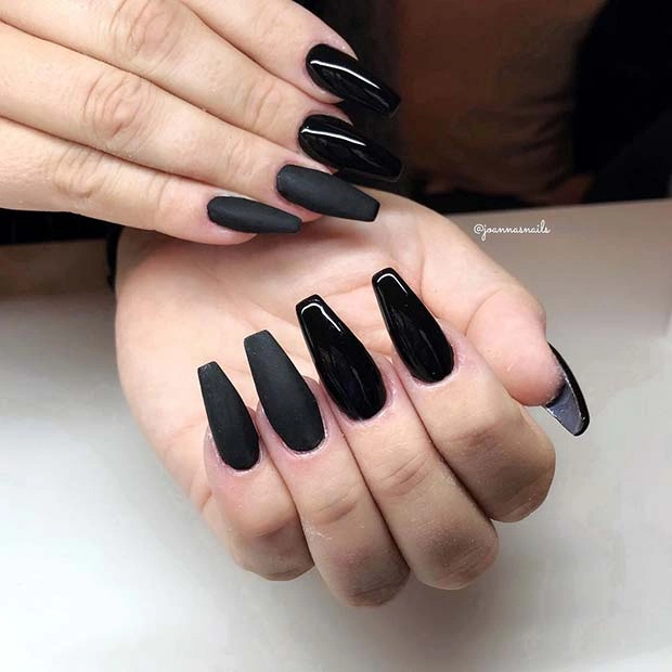  Glossy and Matte Black Nails