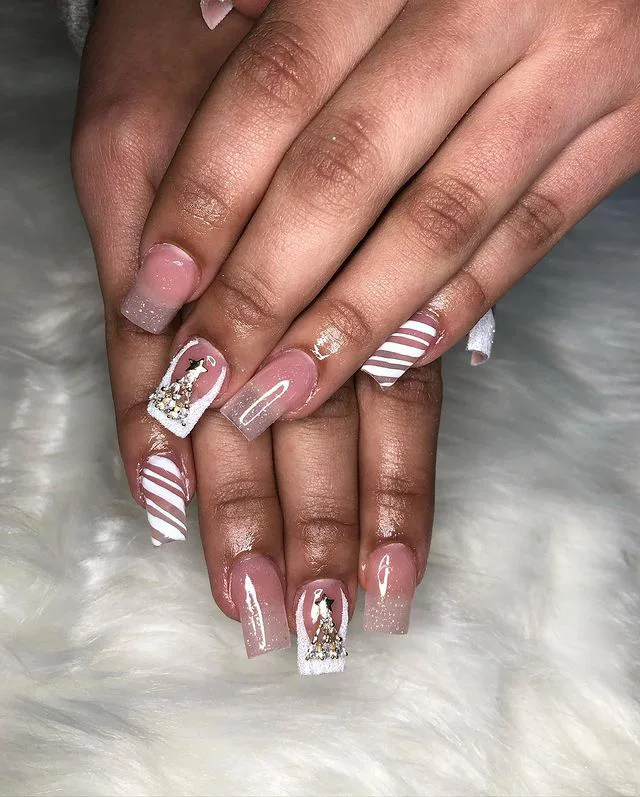 Elegant white nails for Christmas