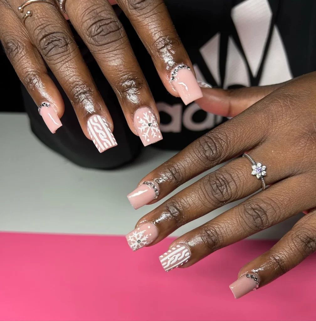 square snowflake white nails