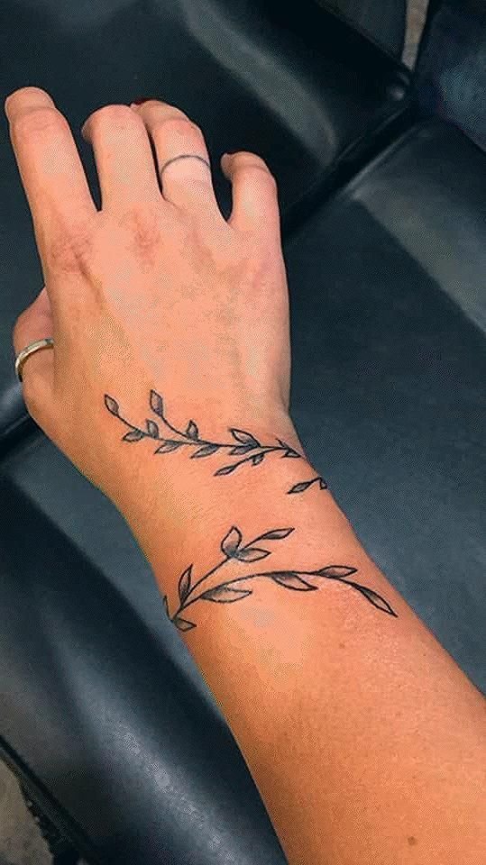  Forearm Tattoo Ideas For Women That Actually Look Good
