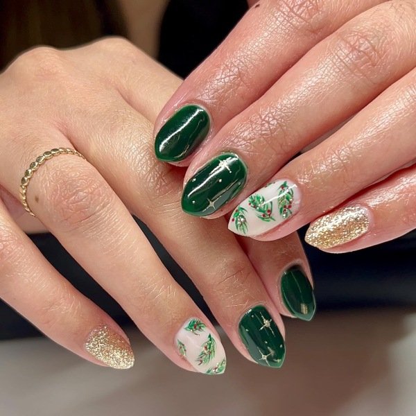 Christmas nail ideas for women