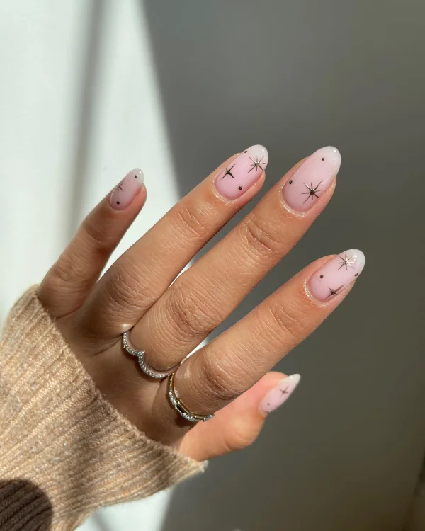 nude nails with star