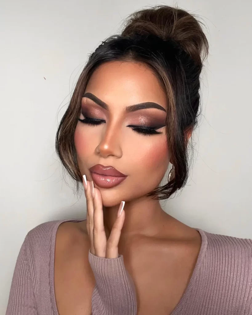 Sultry Look with Well-Done Brow