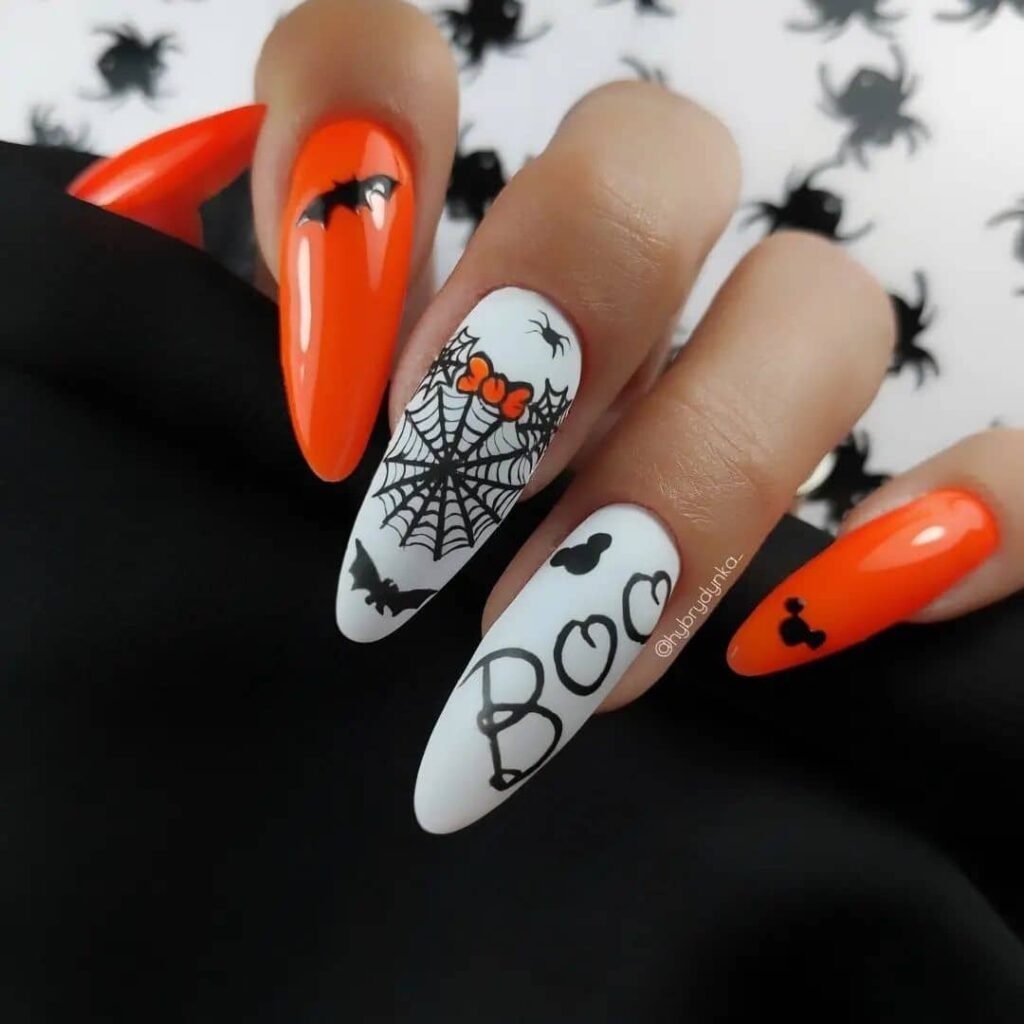 Scary Boo White orange Nails