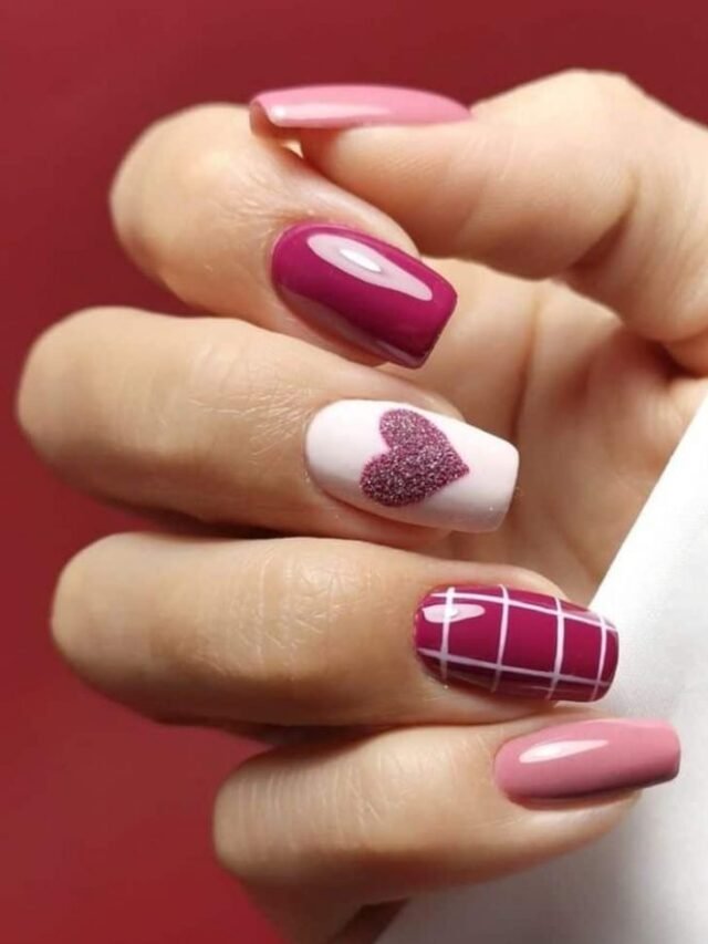 burgundy red nails