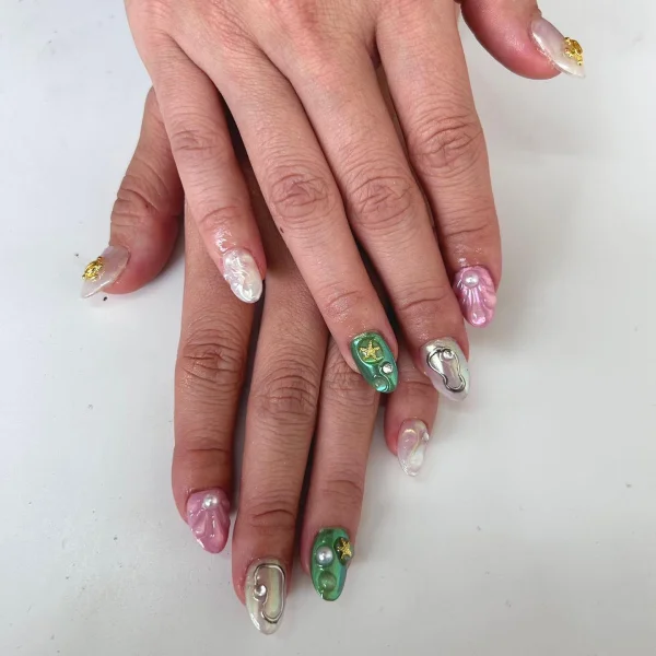 lovely nails with shell