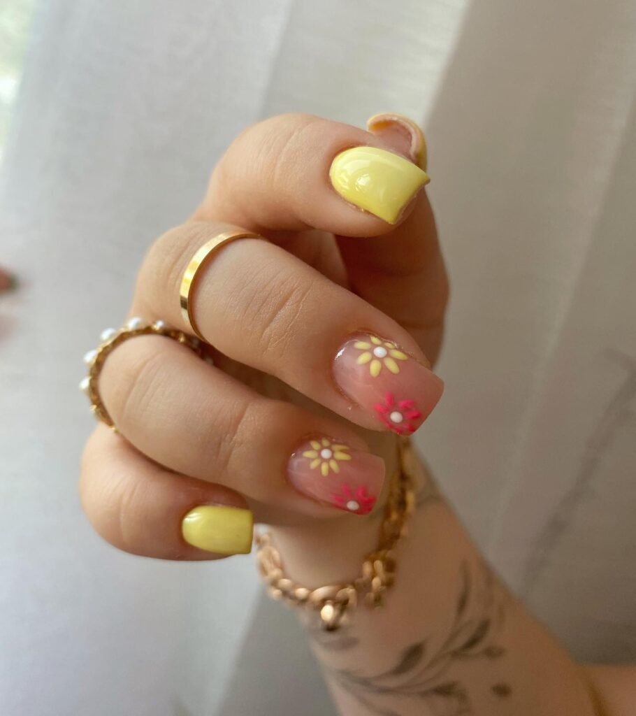 Yellow Summer Short Flowers Nails Design Idea
