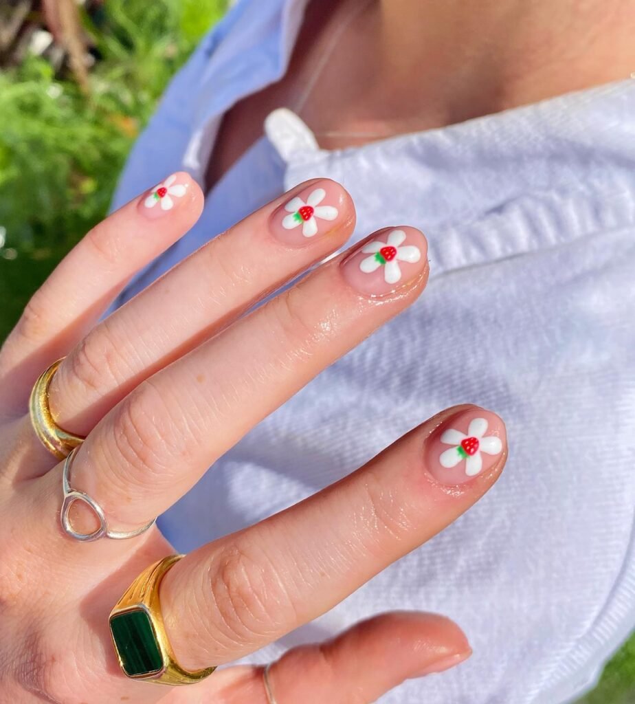 Flower straberry nails
