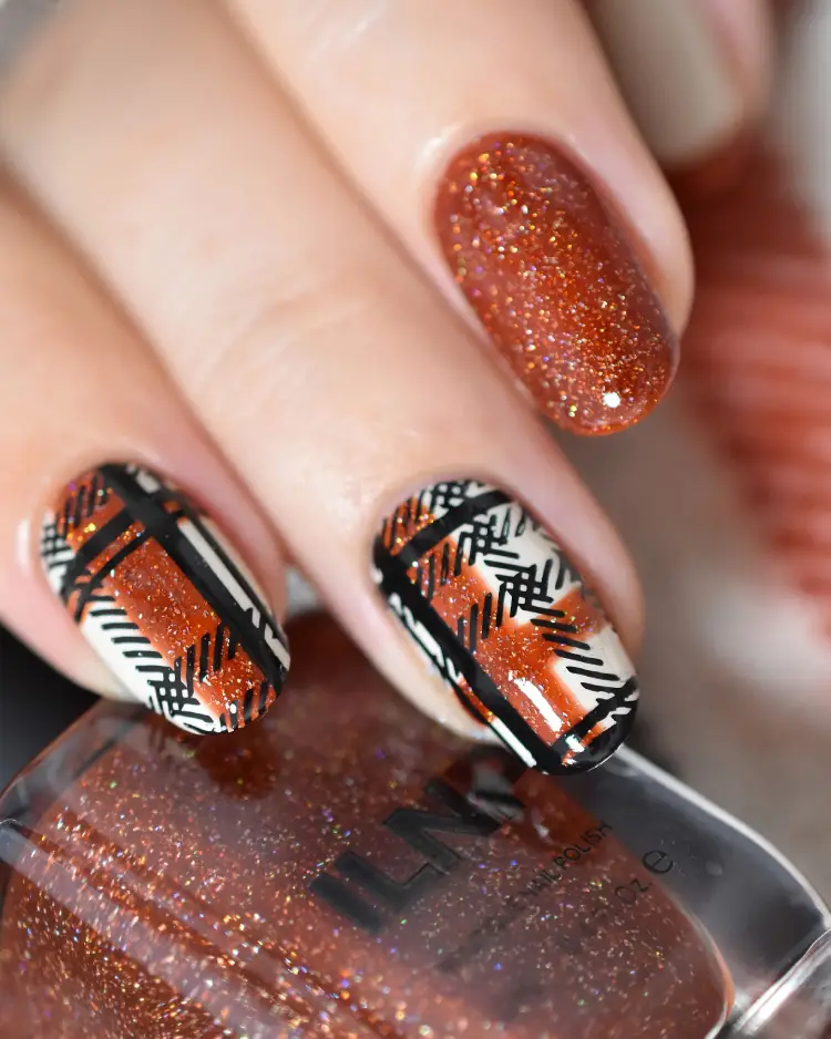 Plaid Fall Nails