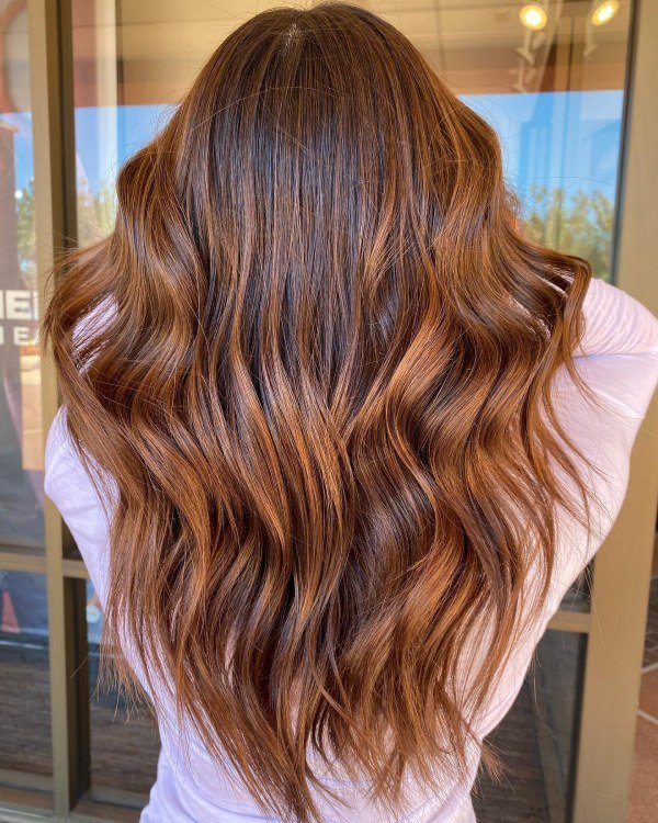 women brown hair, chestnut brown warm tone