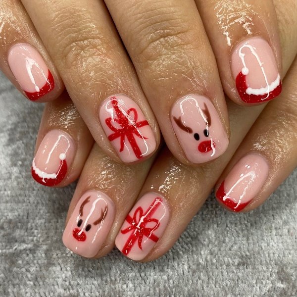 short Christmas nails