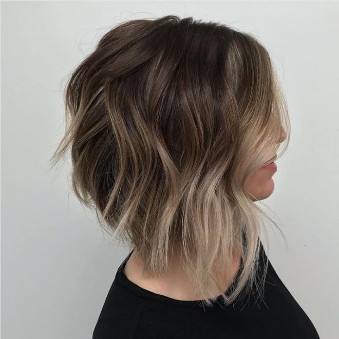 Angled Lob with Highlights Thin Hair Shoulder Length Hairstyles