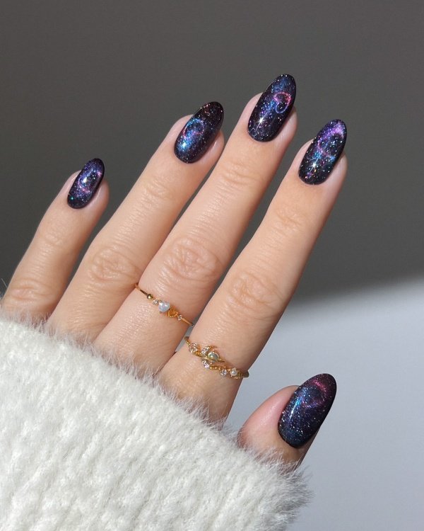  galaxy heart nails