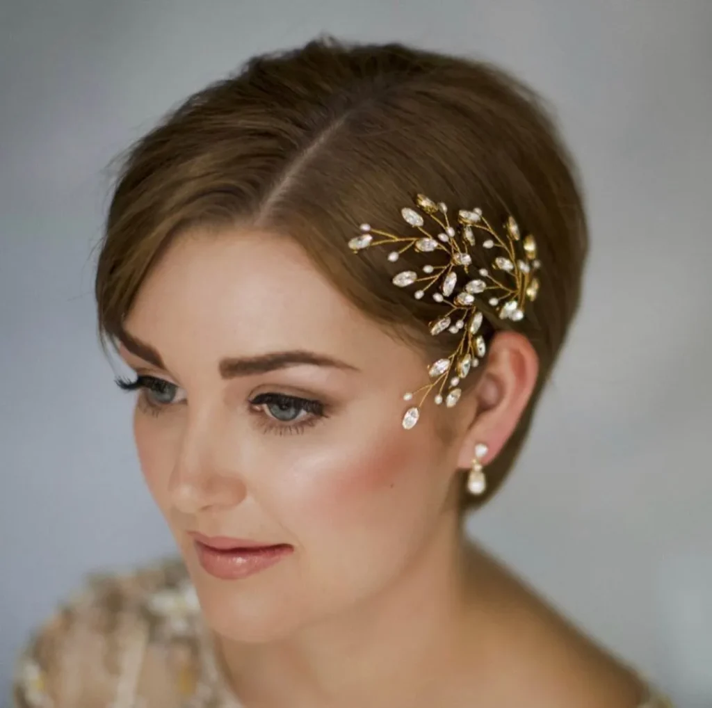 Prom hairstyles for short hair, the classic pixie cut