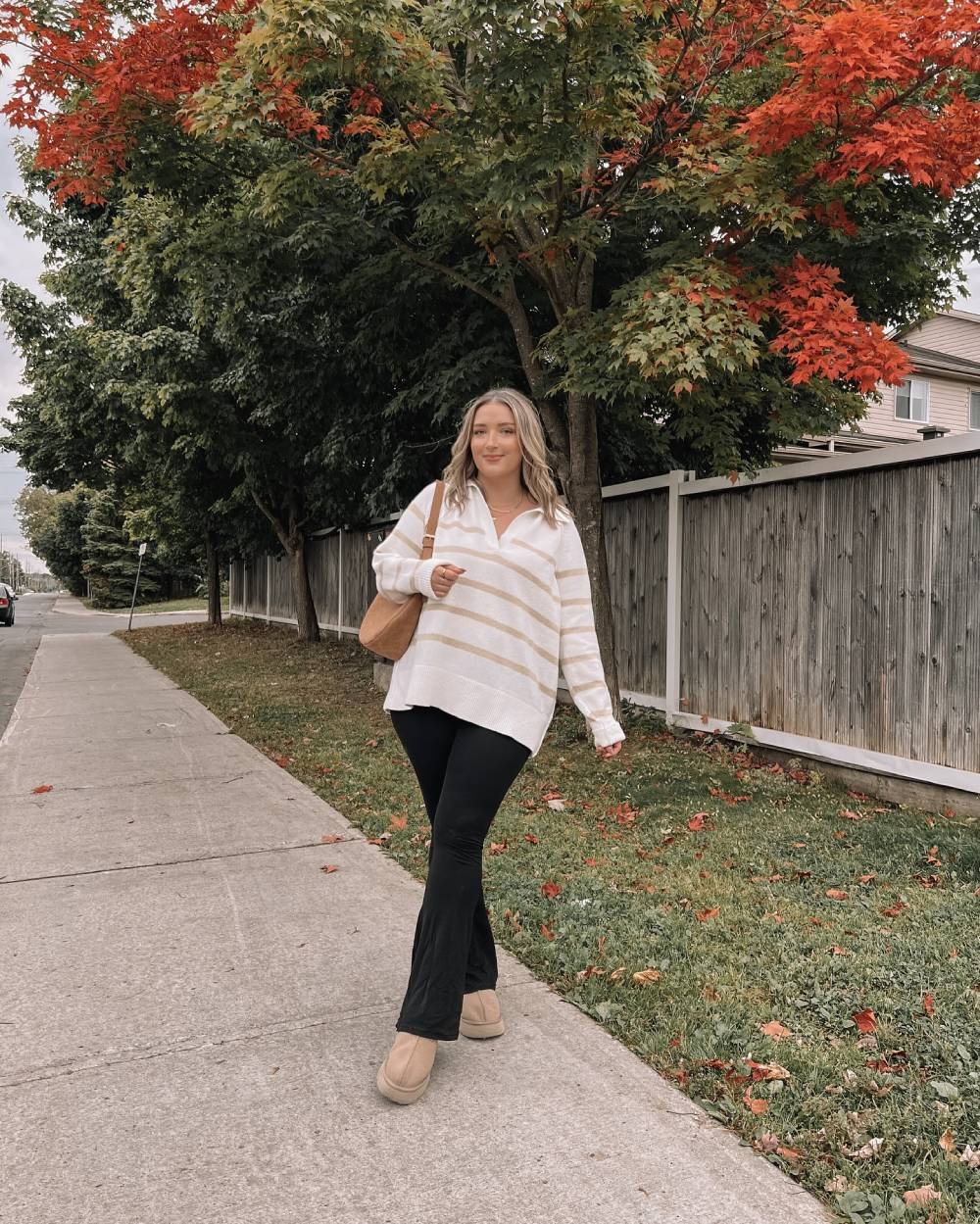 Flare leggings with Oversized Strips Sweater