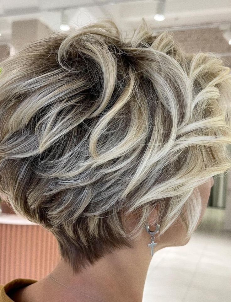 Short Stack Bob with Balayage Highlights for Added Depth