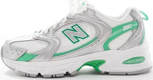 New Balance 530 in Green/White for Fall Wardrobe