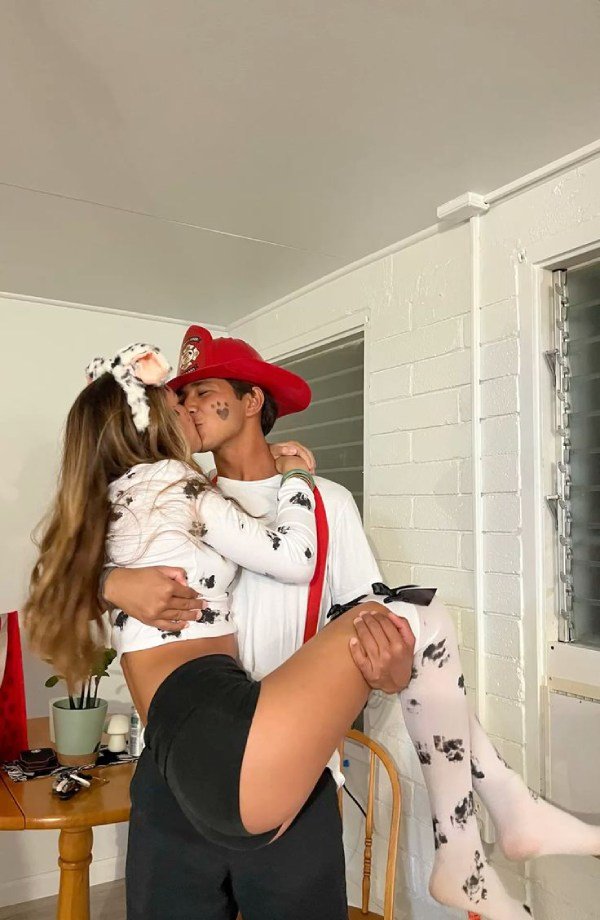 Cute Couple Halloween Costumes dalmation