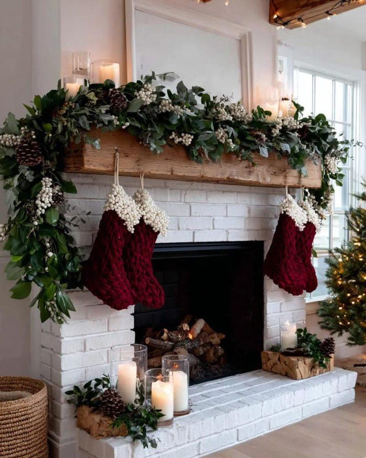 Christmas Holiday Mantel