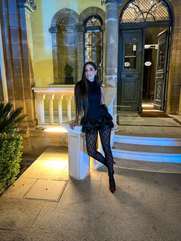 Women wearing bubble skirt,