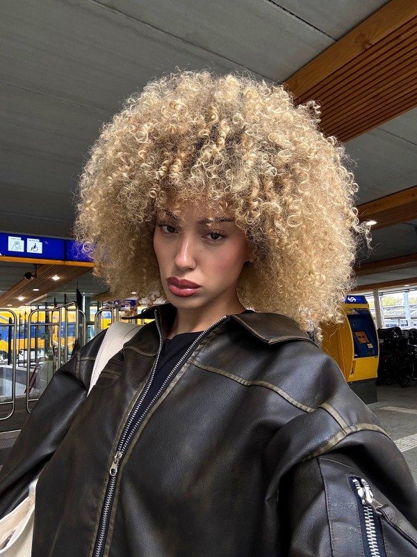 Creamy Blonde on Curly Hair