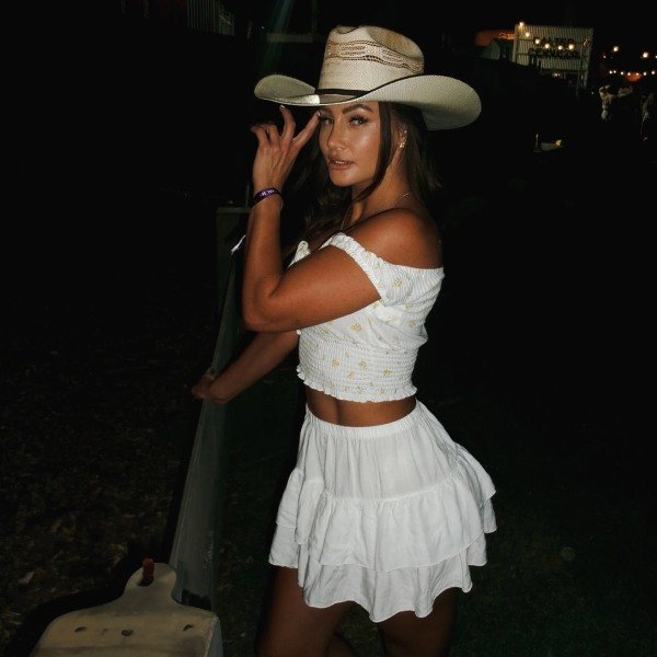 cute country concert outfit idea