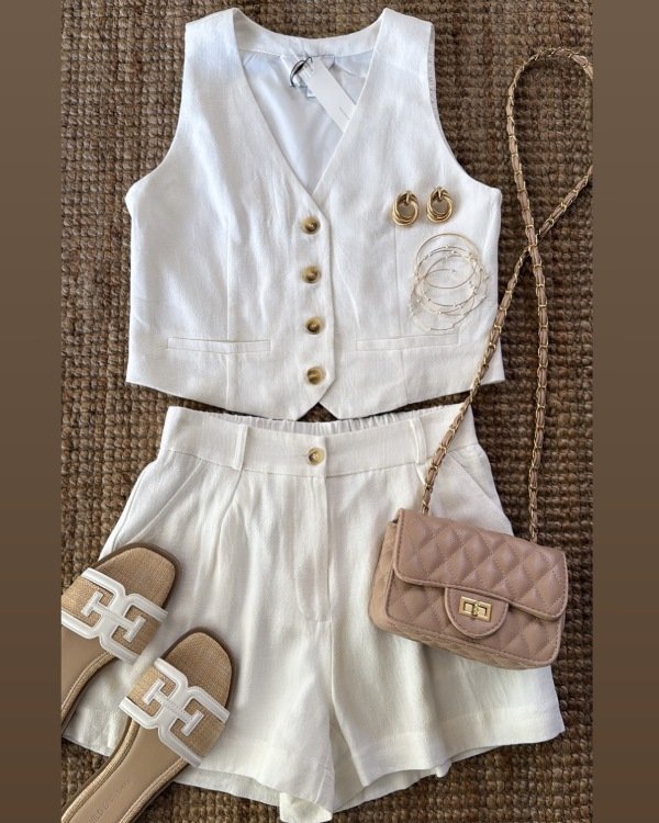 A matching linen shirt and shorts set for a relaxed Hawaii resort outfit.