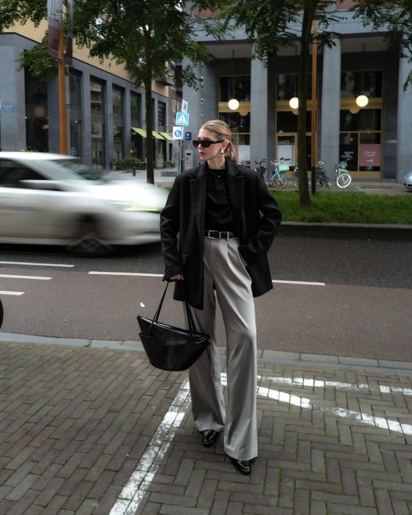 Wide-Leg Pants With a Blazer