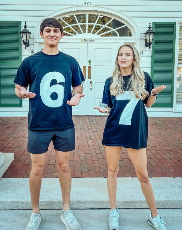 Friends in 6-7 T shirt for halloween