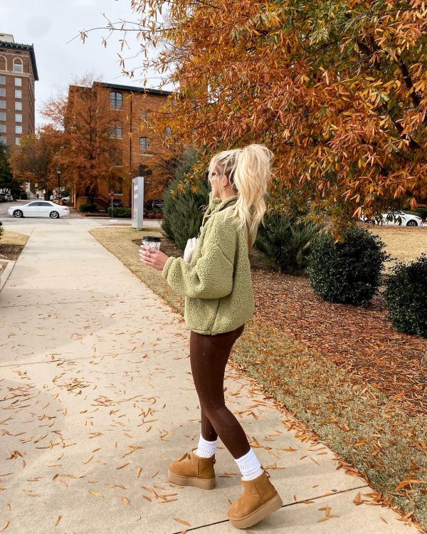 Brown Leggings With UGG-Style Boots